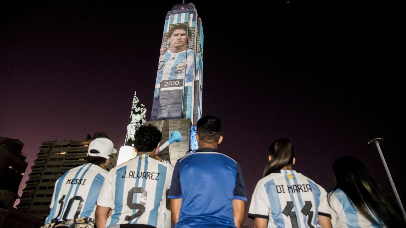 Messi assinou 1º contrato profissional em guardanapo de posto de gasolina