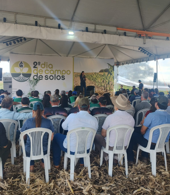Dia de Campo em Toledo capacita produtores sobre conservação do solo e perdas 'invisíveis'