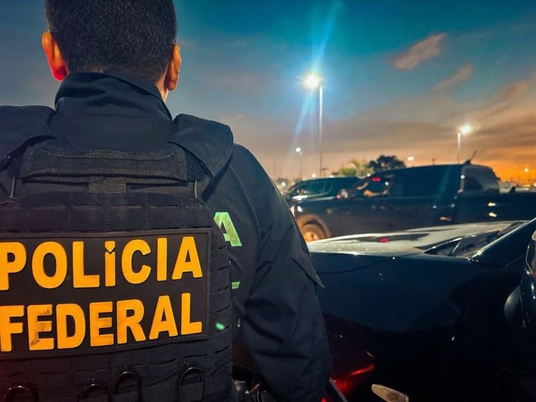 Polícia Federal prende dois homens em Curitiba em operação contra exploração sexual infantil