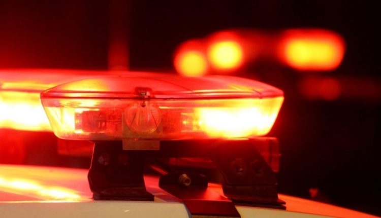 Família é rendida e trancada em banheiro durante roubo de caminhonete