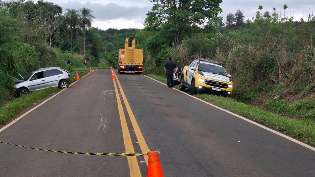 Dois adolescentes de 17 anos morrem após capotamento na PR-576