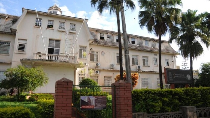 Prefeitos cobram transparência sobre crise financeira da Santa Casa de Londrina