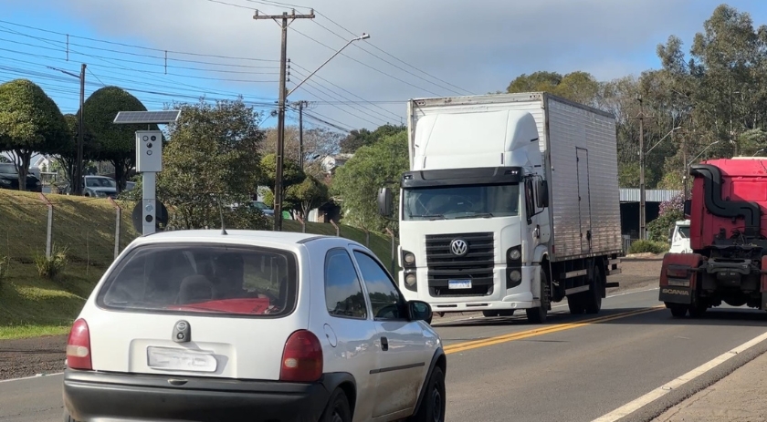 Novo radar na BR-163 em Barracão reacende debate sobre terceira faixa