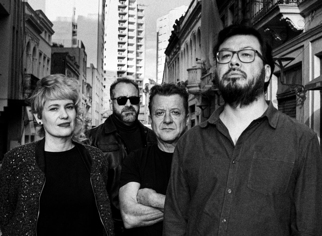 Banda de Curitiba lança single inspirado no histórico 'crime da mala'